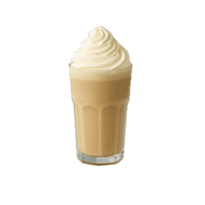 Vaso de frappé chai de 350 ml preparado con leche, especias y hielo, decorado con crema batida.